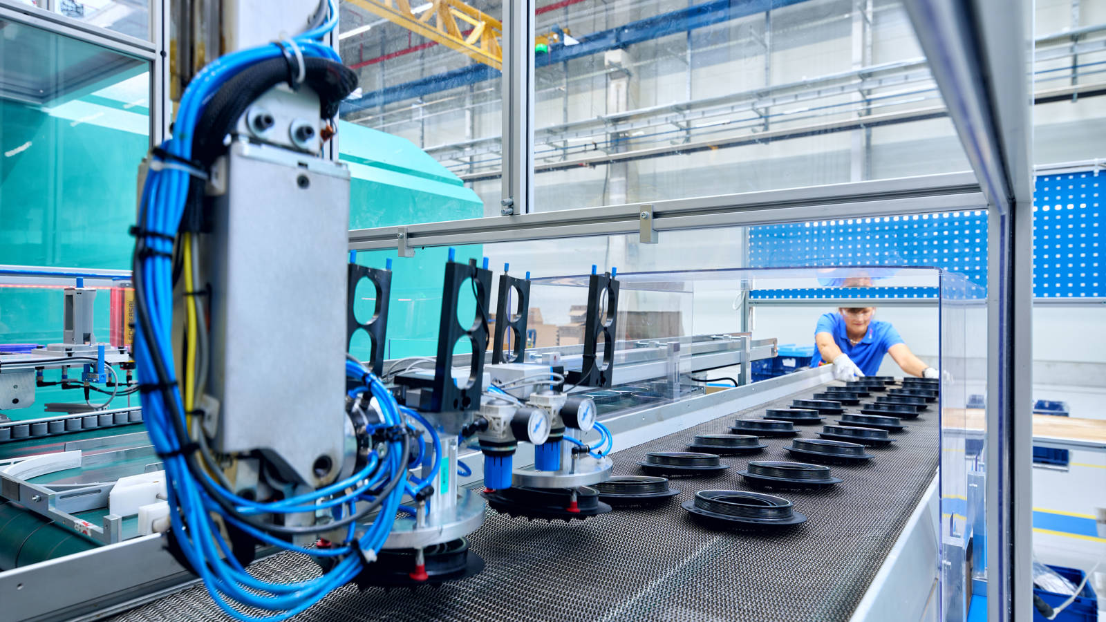 High Precision Injection High-precision injection molding | forteq Group
